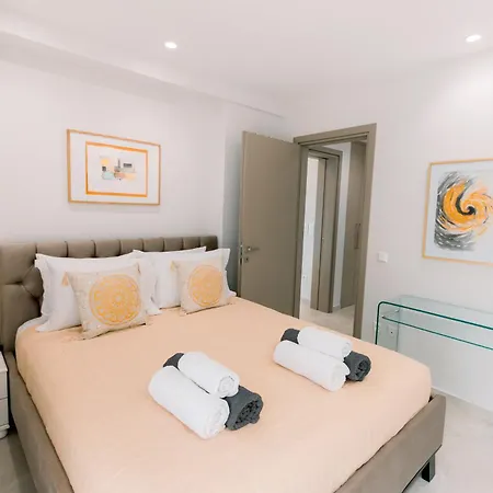 Appartement Eutuxia *